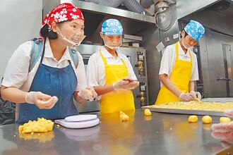 屏東 捐款排擠效應 伯大尼秋節禮盒滯銷