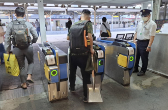 鏟子超人赴救災影片國際爆紅　韓網友感動卻提出1疑點