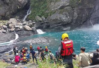 「禁忌之地」再奪命！外籍生沙拉灣瀑布溺斃  26同學目睹全崩潰