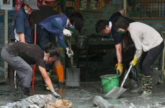 铲子超人全聚集光復 外国人揭惊奇发现「只有台湾会这样」