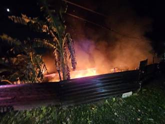 快訊》北投鐵皮屋竄惡火！延燒猛烈　消防緊急搶救