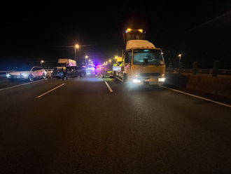 輔助駕駛又闖禍！　國3和美交流道休旅車追撞緩撞車