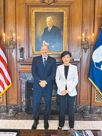 盧特尼克：台灣的大案子快定了