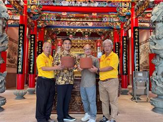 梧栖浩天宫刈香大典将启程 在地工艺师糊火缸助阵