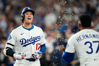 影》大谷翔平暴力雙響砲！道奇5轟擊敗紅人 外卡先聽牌