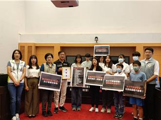 兒少代表質疑「舉牌陳情」身分遭撤 台中社會局回應了