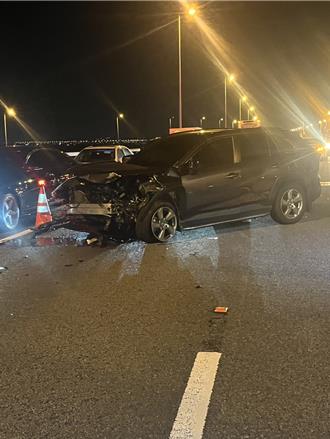 輔助駕駛又惹禍！休旅車國3和美段高速猛撞緩撞車