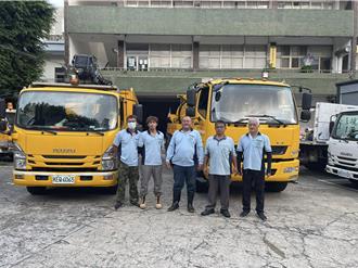 苗栗23人環保隊馳援花蓮 清運淤泥助災區復原