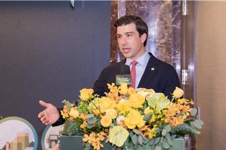 E10酒精汽油夠力嗎？美農業部次長在台「試催」油門體驗