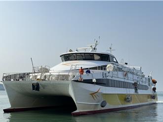 藍鵲輪疏運滯留金門旅客 156人登船載客率不到3成