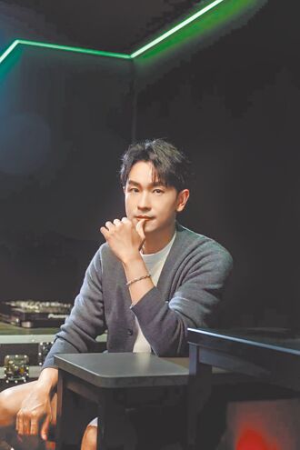 陳謙文自辦個唱 實現亡父歌手夢