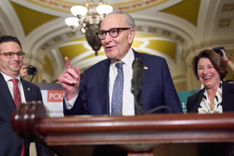 美政府关门僵局 共和党、民主党谁赢？4大走向一次看