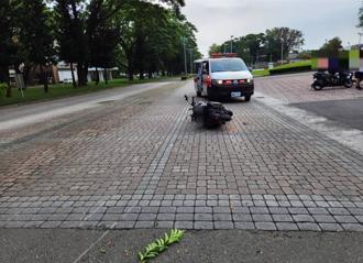 才当24天新鲜人！男大生校园自撞亡  屏科大：全面检视交安设计