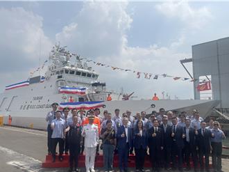 海巡第10艘600噸級巡防艦蘇澳艦交付  蘭嶼艦同步命名下水