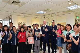 英國學者指定造訪！土城區公所展現人情味