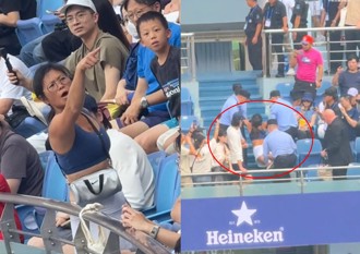 醉女尖叫大闹网球大师赛　遭警方「抬出场」引全场欢呼