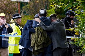 快讯》曼彻斯特犹太会堂遇袭2死！英国警方定调恐怖攻击