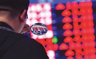 台指期 重返26K大關