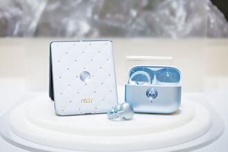 razr 60聯名Swarovski推限定版