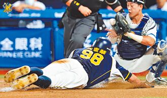 中职》两度葬送领先 黄衫军抛彩带再等等