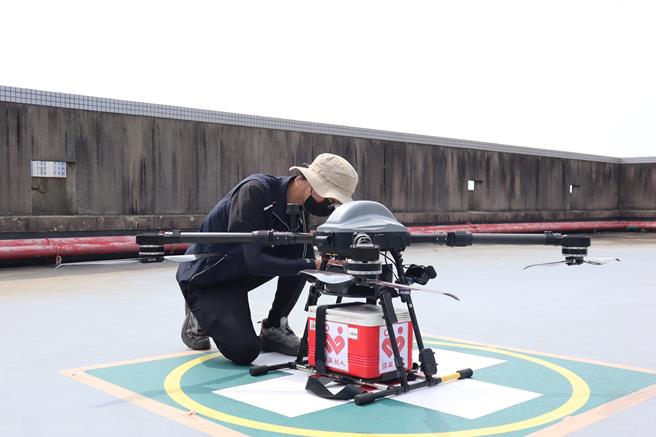 新竹捐血中心投入无人载具配送血液研究，盼提升血液运输灵活性。（邱立雅摄）