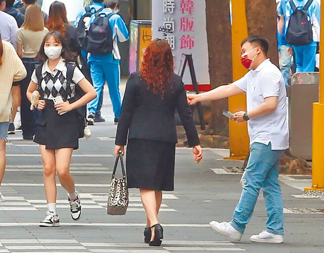 劳动部１日公布最新无薪假统计，共398家、8505人，较前2周微增。（本报资料照片）