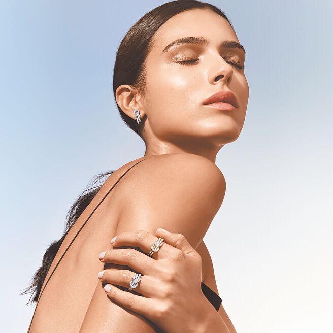 有「陽光珠寶商」美譽的法國頂級珠寶FRED充滿正能量和明亮活力的品牌精神。（FRED提供）