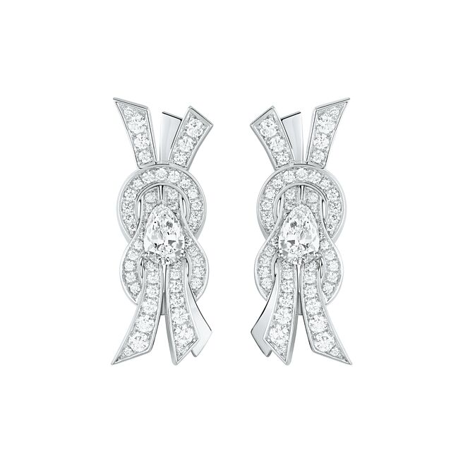 FRED Chance Infinie高級珠寶系列白金鑽石耳環。（FRED提供）