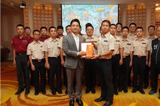 中秋前夕暖心！蔣萬安率團敬軍 感謝馳援花蓮重建