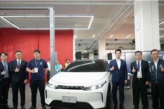 南港高工設立電動車教學中心 獲國產車業者贊助電動車