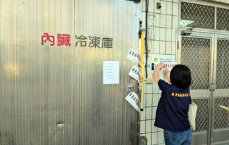 黑心食品！工業雙氧水漂白病變豬大腸　數千公斤恐下肚