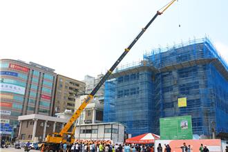 從橋下到蓋大樓 嘉市西區區政大樓上樑、明年完工