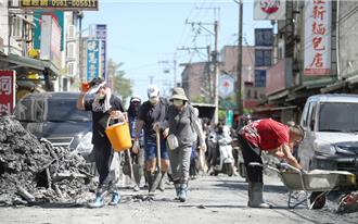 救災志工「免費加油」！   中油光復鄉3加油站秀證加到飽