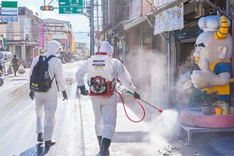 李鸿源吁民眾止步 指挥所仍迎志工