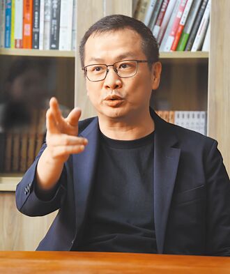 羅智強：要讓大家敢喊中國人
