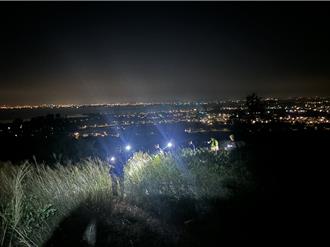 4人揪團夜衝太武山古道迷途受困   消防精準定位20分鐘救出