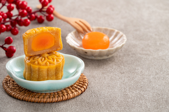 中秋慘案！長輩吃冰皮月餅「打開卻變碗粿」  重要步驟曝