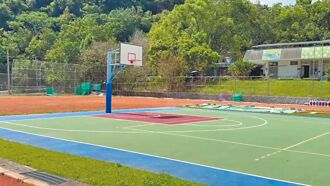 霧鹿國小籃球架擋路 救援直升機起降不了