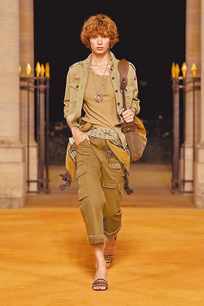 本季的IM春夏大秀充满末日与荒漠感。（Isabel Marant提供）