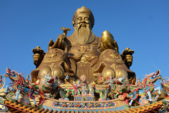 中秋遇天赦日 3類人夜拜「拄枴杖土地公」可化厄迎福