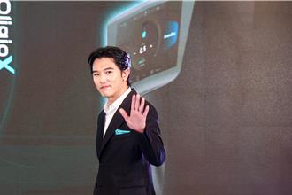 邱澤當爸首露面竟會「娃娃音」撒嬌　甜喊盼小孩全部都像許瑋甯