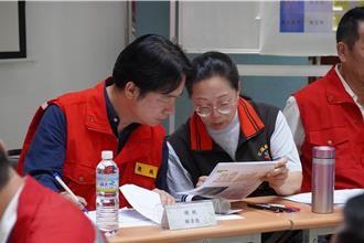 賴清德二度赴花蓮光復勘災  與徐榛蔚三度交談：中央會與花蓮鄉親站在一起