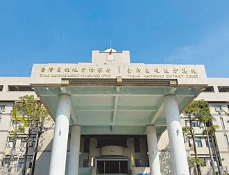 高雄 師生戀曝光 男師控妻違約討房吞敗