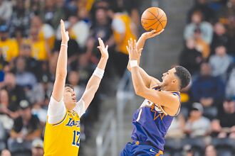 NBA》雙星缺陣 湖人熱身賽被太陽曬暈