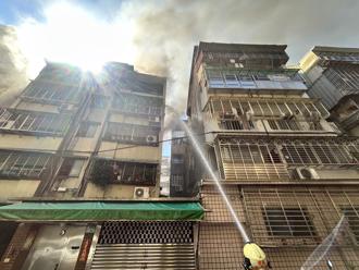 景美女中旁民宅黑煙竄天　警消馳援灌救