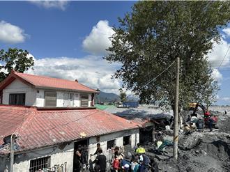 光復佛祖街89戶嚴重受災 中繼屋與遷村明起家訪居民意願