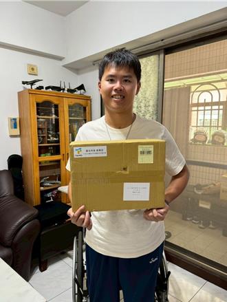 鋼鐵傘兵秦良丰坦言「累了」蔣萬安暖舉給他前行力量