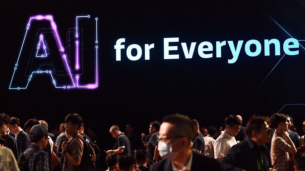 海納百川》台灣 AI 應用落後 產業心態僵化（徐作聖）