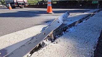 伸縮縫損壞釀多車爆胎 台62萬瑞快速道路一早大塞車