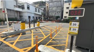 停車場「文字遊戲」！標25元竟是15分鐘 民眾怒：差點上當